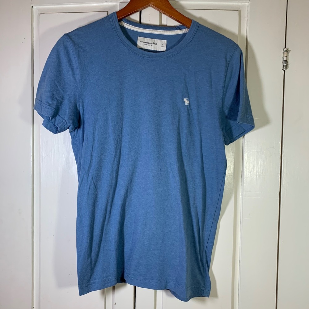 Abercrombie & Fitch Soft A&F Tee Men Small Blue Short Sleeve Moose Logo Crewneck